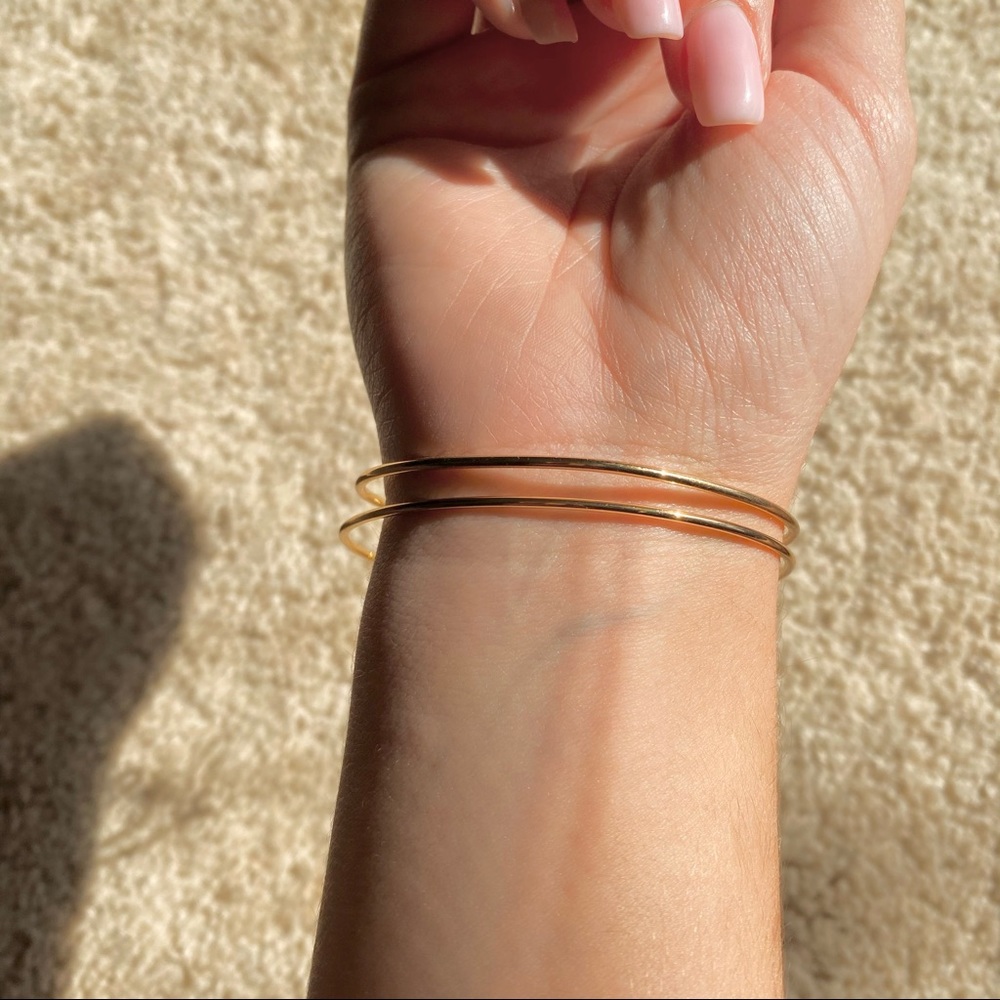 Bracelets - Picture 2 of 2